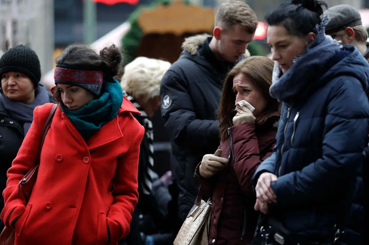 6de5d47ef86fe4312a43d62492772085