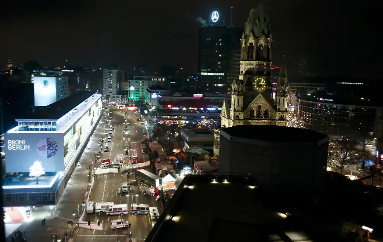 73d243caa949f950c7111d52c8c04bbb