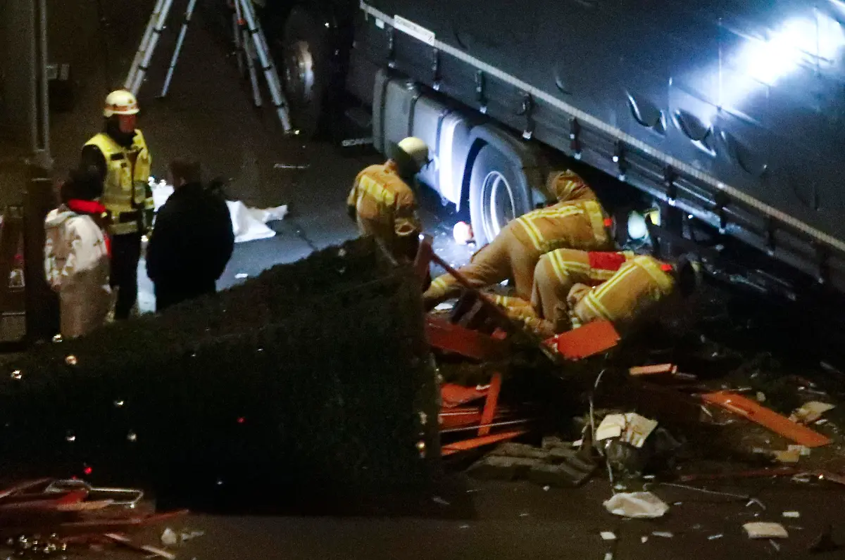 cba3d6120439d7b4dd709454d7a50e64