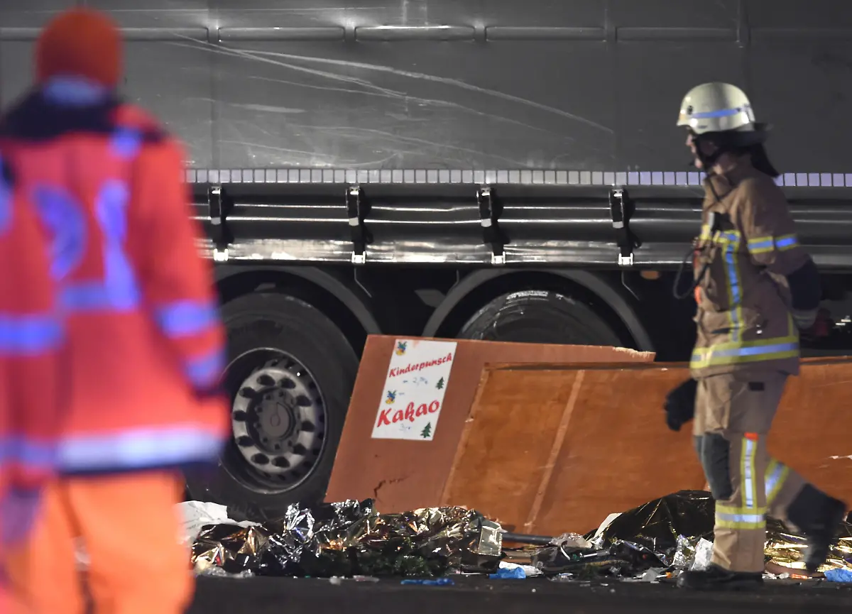 40a34bb29b764e4126af24888b0fbfb7