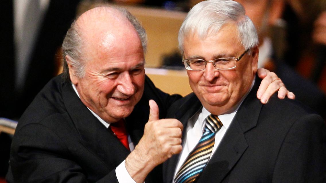 "Niemand hat die Augen verschlossen": Zwanziger findet nichts Anstößiges an seiner kritiklosen Haltung gegen Joseph Blatter.