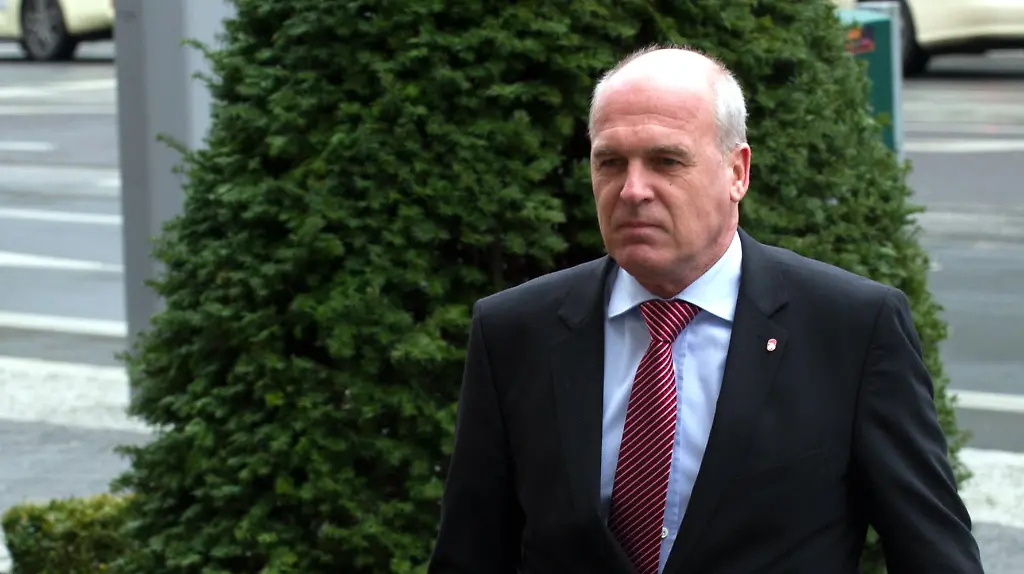 809c0cf71ed2f85e84f8ce29c72b35a1