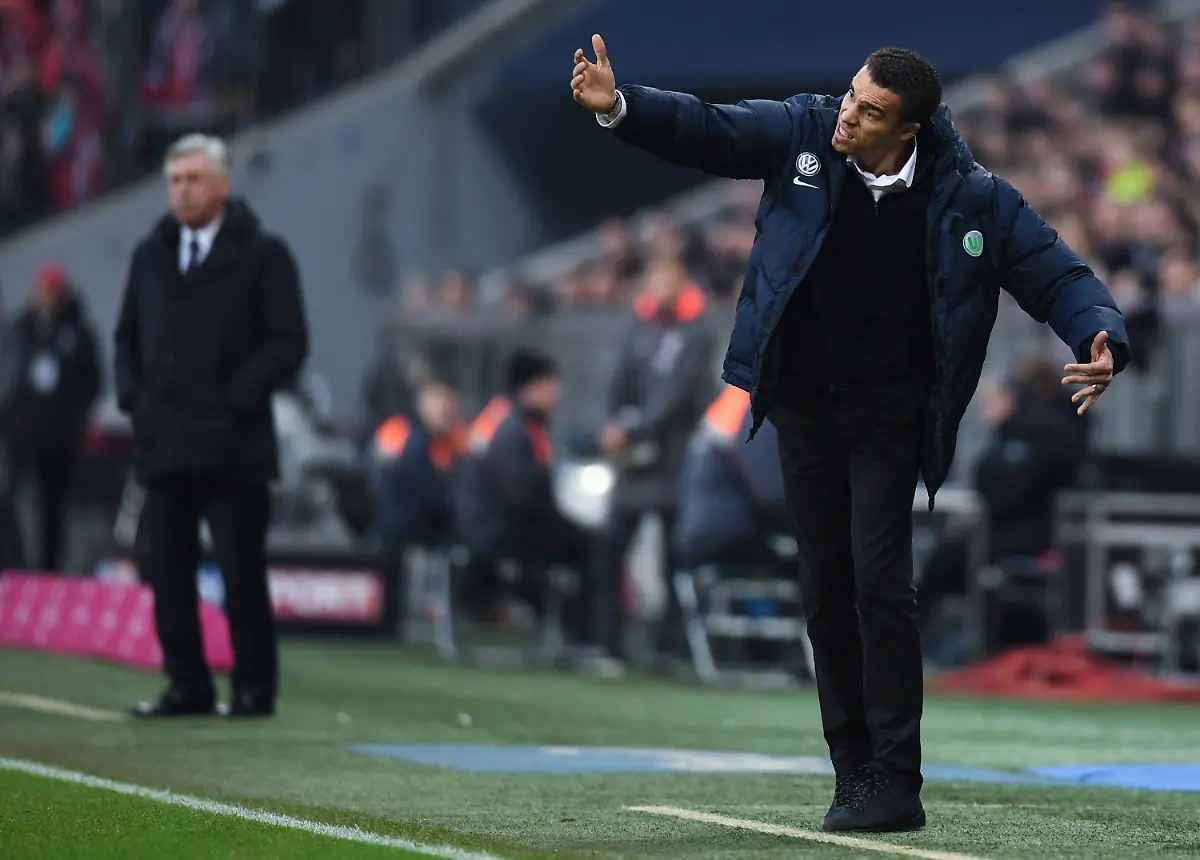 d69f826dcdb12dea57c3a3b5b796eaae