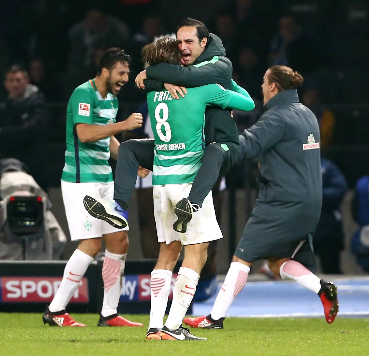 decd999a889b8934ff05de581fcfb724