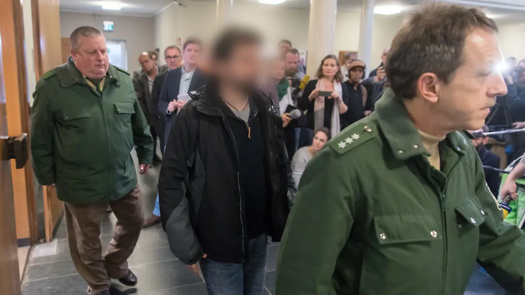 15e9c9b5c76a9a9931482e3fe2c1193d