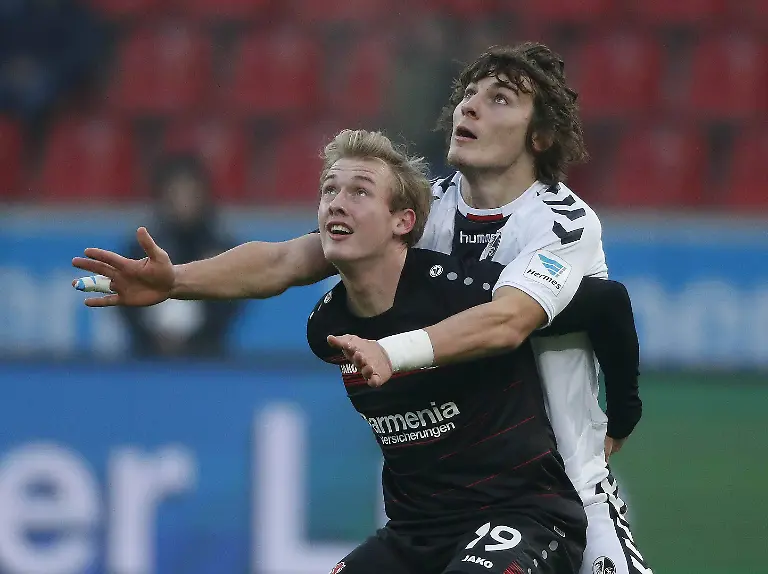 d28ac2b3cd69350d0ee5832e6e899aee