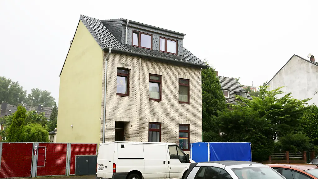 f8c9ac4a41861b3d41b8865689342463