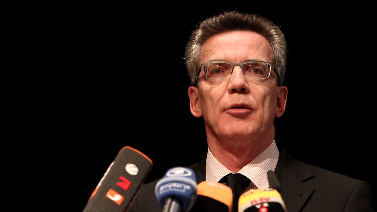 "Die Taliban hätten leichtes Spiel": Verteidigungsminister Thomas de Maizière