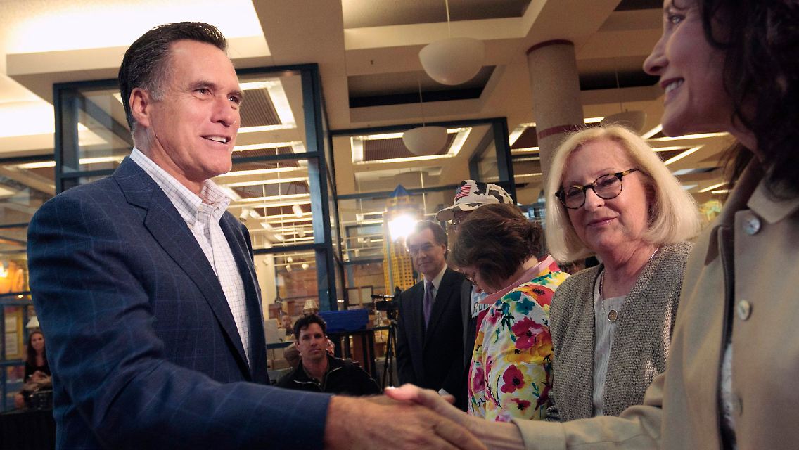 In den nächsten Monaten wird Romney viele Hände schütteln müssen.