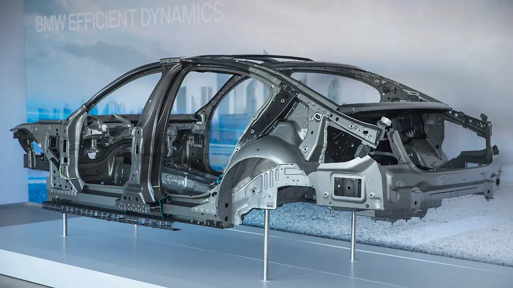 Carbon-Core-body-BMW-7er-Quelle-BMW-Group