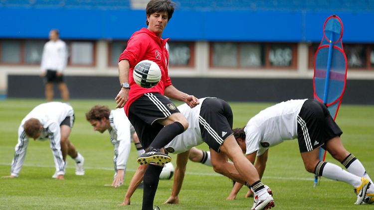 Joachim Löw erwartet hochmotivierte Österreicher.