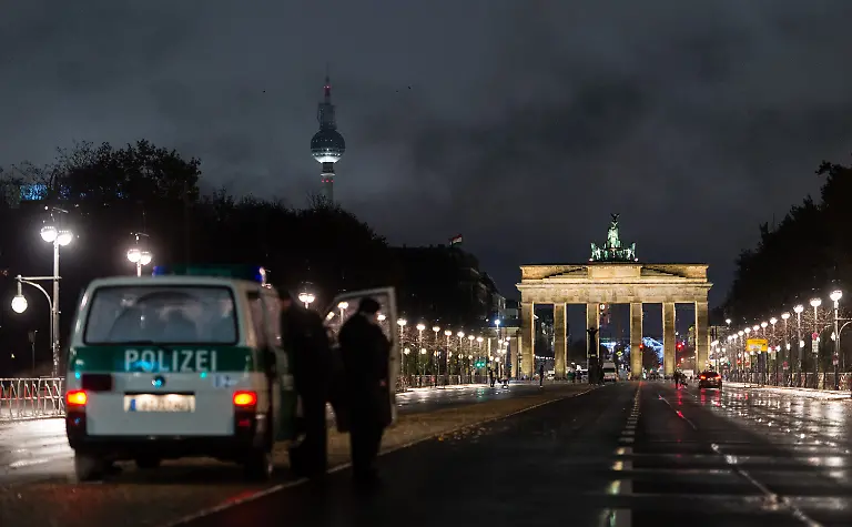 5cd3e53cc91cbaeea2692459bdd6446a