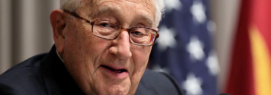 Kissinger hält es für so gut wie unmöglich, aus islamistischen demokratische Parteien zu machen.