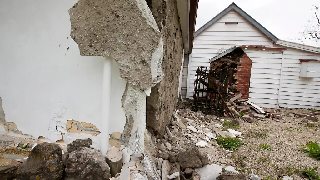 9a428e9d226bd212cc15f9476b15e74c