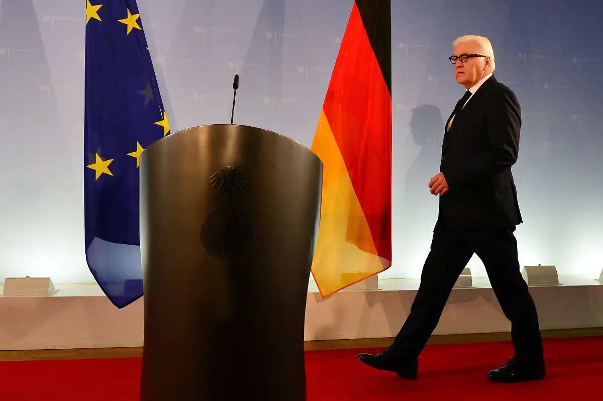 ae8c0fb6100c6d4b9cb335a16c4cc7fe