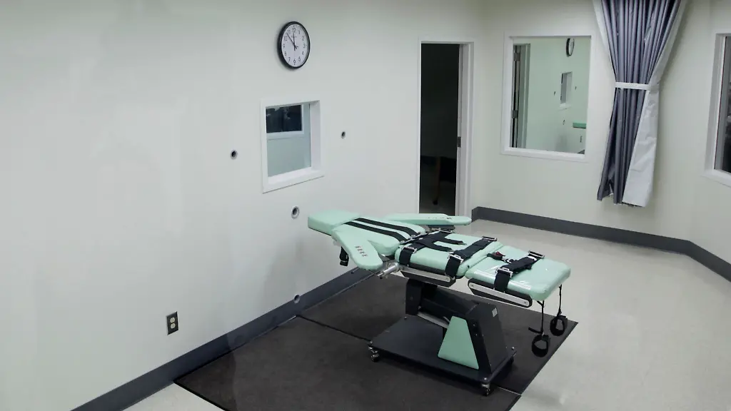 a9e5abecaa3d72b518778a4294e13563