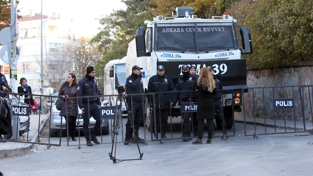 0de16e8470eebf09929b2fa796880e17