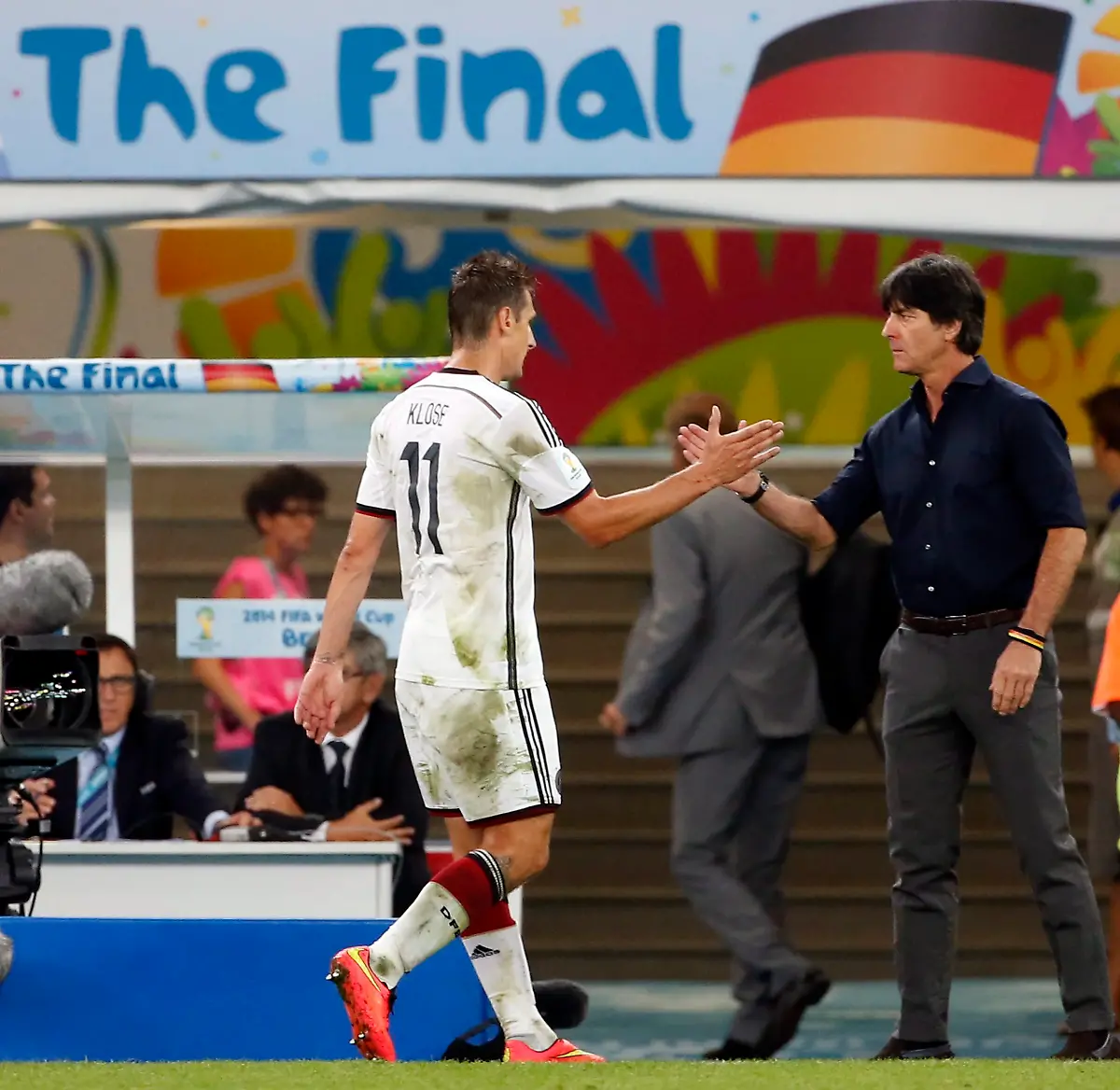 dc0f4e155e40b5745cbd4af21ffa4241