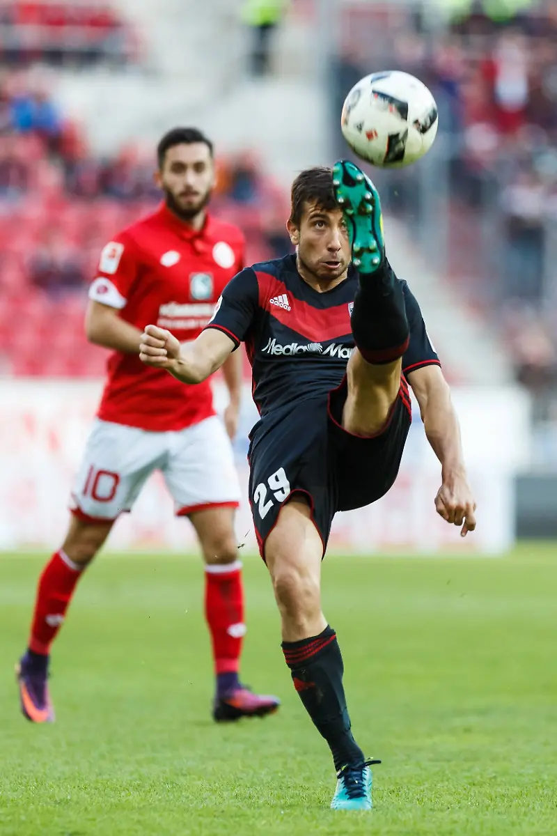 93de4e791257206056bc6410ea08f6f0