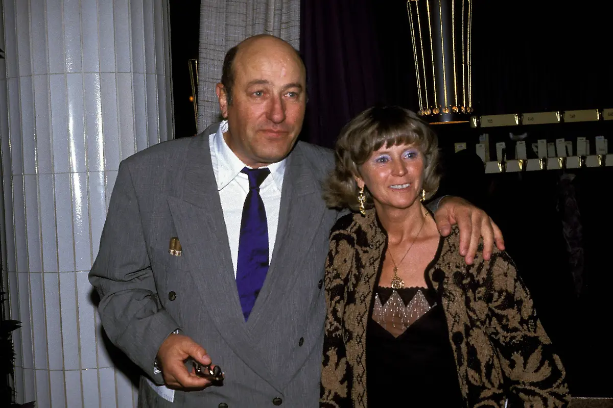 5d699069cef3384c8d4841adc1403884