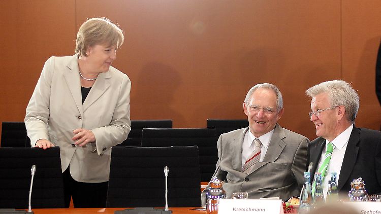 Man versteht sich: Kanzlerin Merkel, Finanzminister Schäuble und Ministerpräsident Kretschmann.