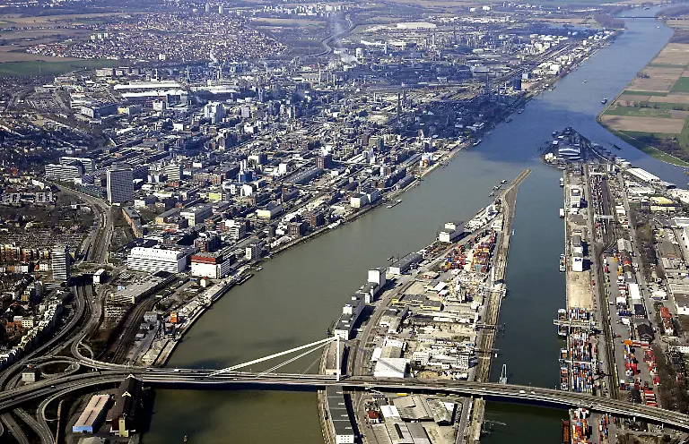 fae9135f94cd56dfbb6cee57f728d355