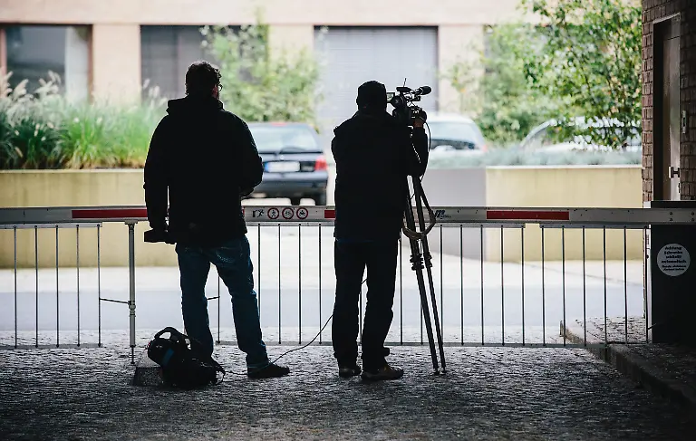 242ac83e0e18d00f19723e6f50de2c27