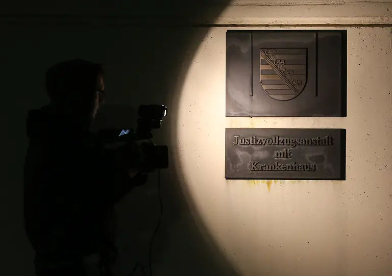 2003b41f1cdbbd0d89f42153c1e714a0