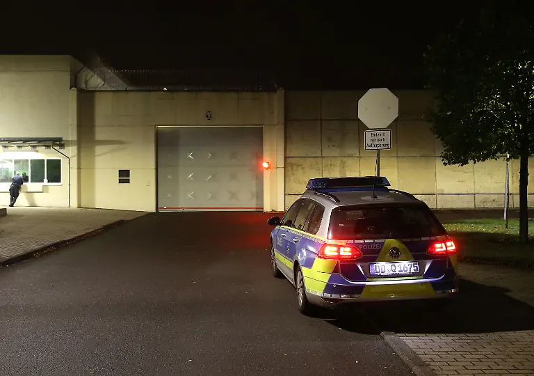 e0af4aeb1581d3a8881ebef6fb32f70e