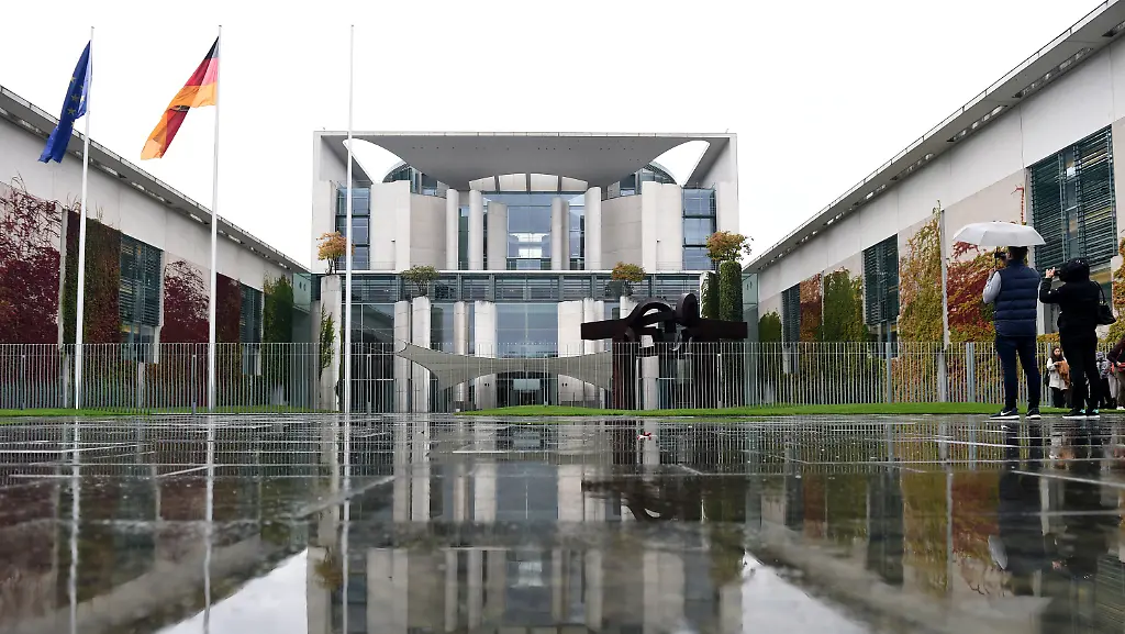 e408257c4c443c3c69fd904663d046de