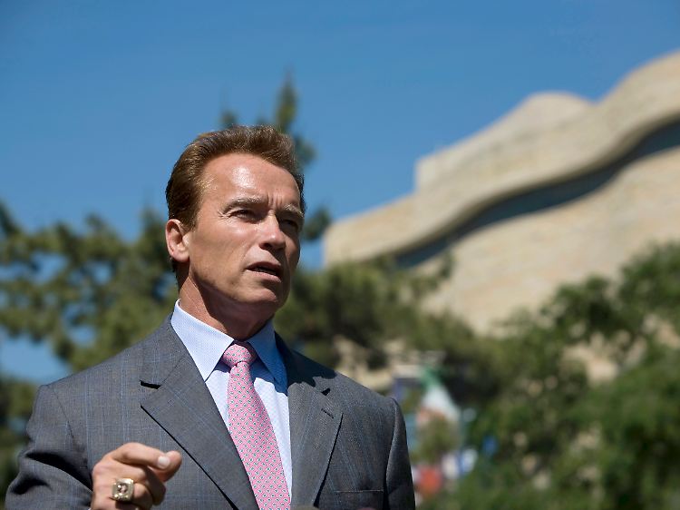 Arnold Schwarzenegger