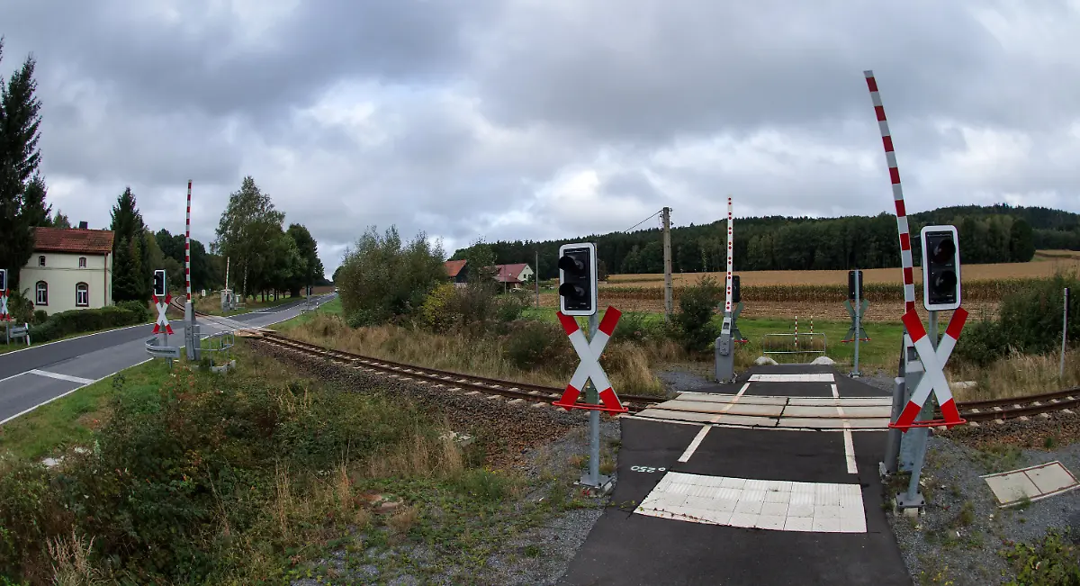 f2c8a8090ccaa98eaafc9fc32740af06