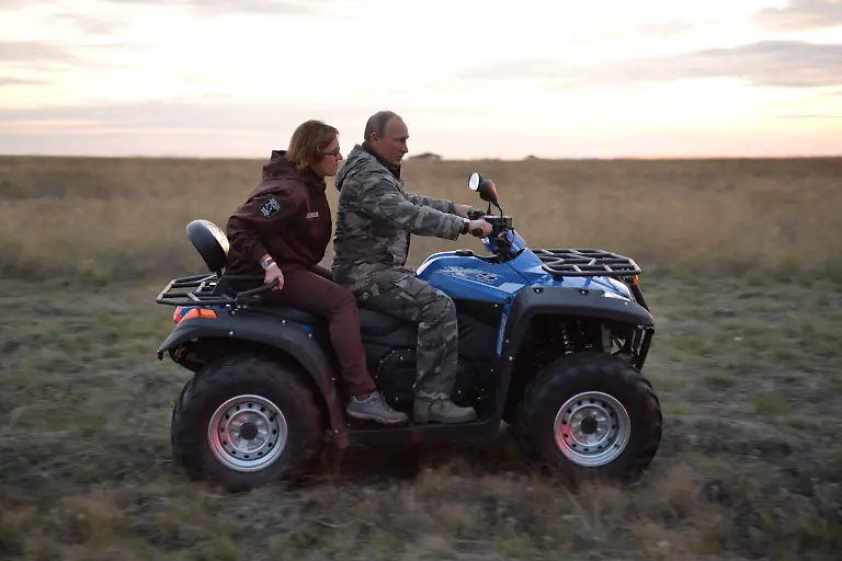 c6687f0728b6fb2ea50269a9cfb4e943