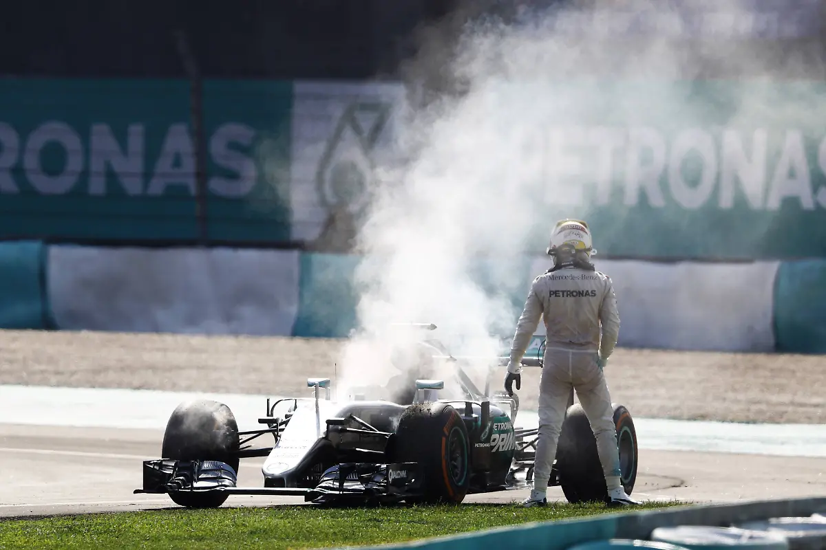 5e72e76ae35ae49bab3a5c36f9e15f41