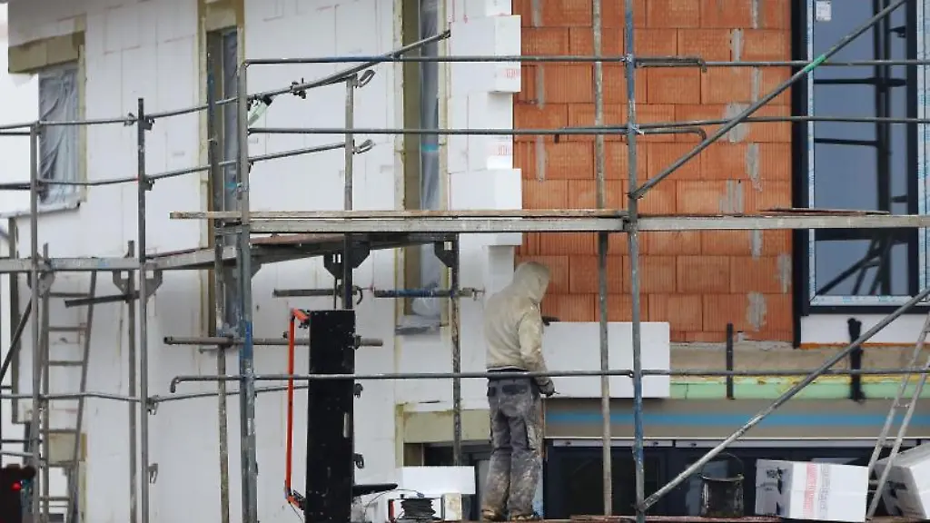Wer-bauliche-Massnahmen-beim-Fiskus-absetzen-will-muss-unter-Umstaenden-mehrere-Posten-zusammenrechnen