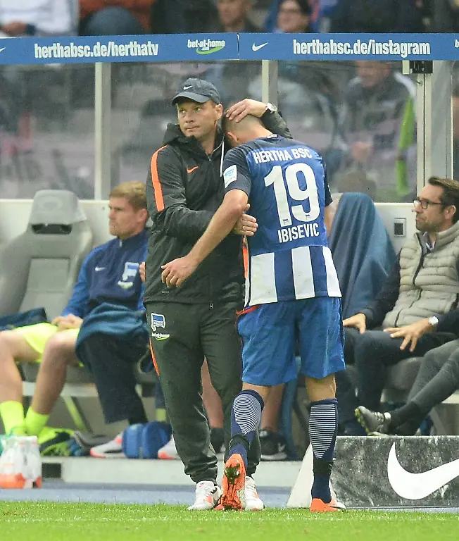 cfec7202e7e57766f2d840cc1a919176