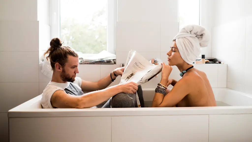 Frida-Gold-New-Press-Shot-2016-6364