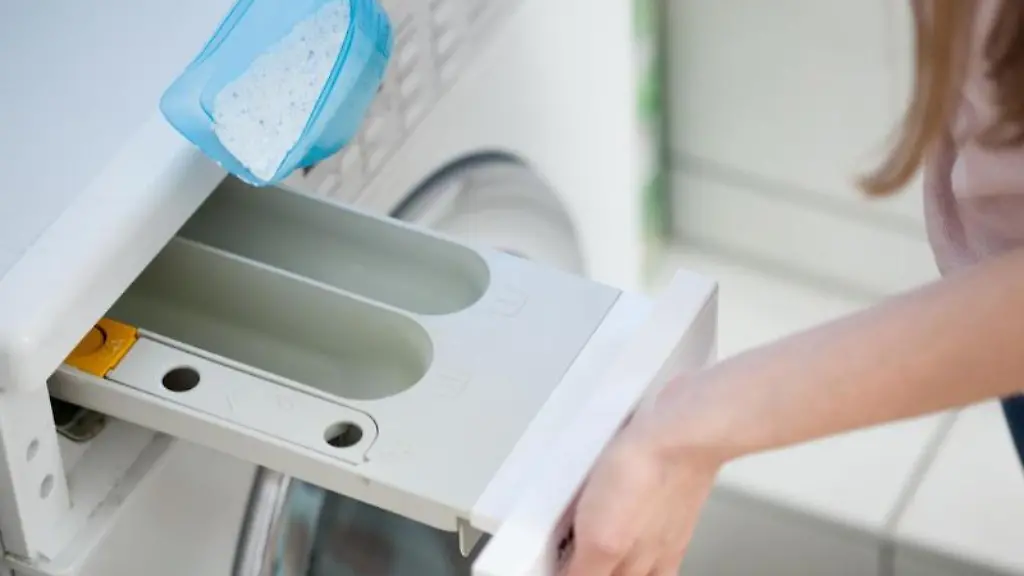 Von-manchen-Waschpulvern-braucht-man-viel-weniger-als-von-anderen-Sie-tragen-daher-oft-die-Zusatzbezeichnung-kompakt