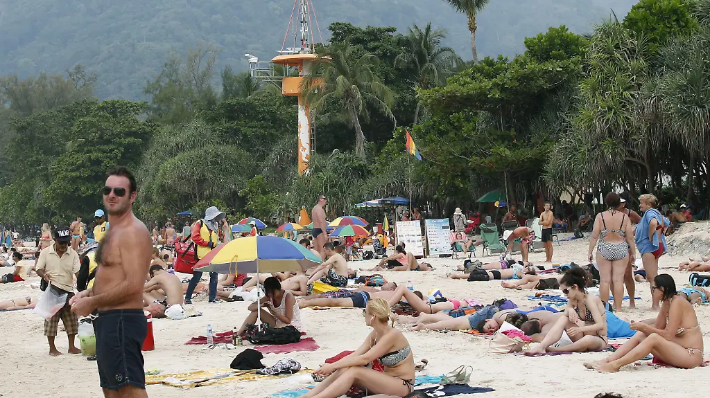 8d0b157abd05c1abe45f0898ef10cd6e