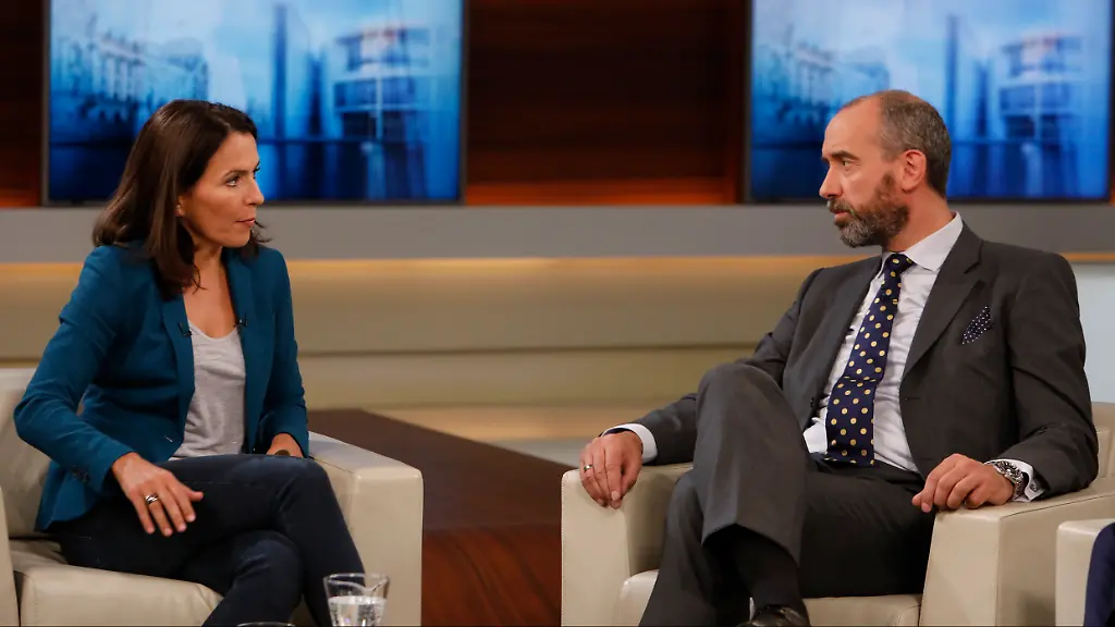 AnneWill-20160918-004