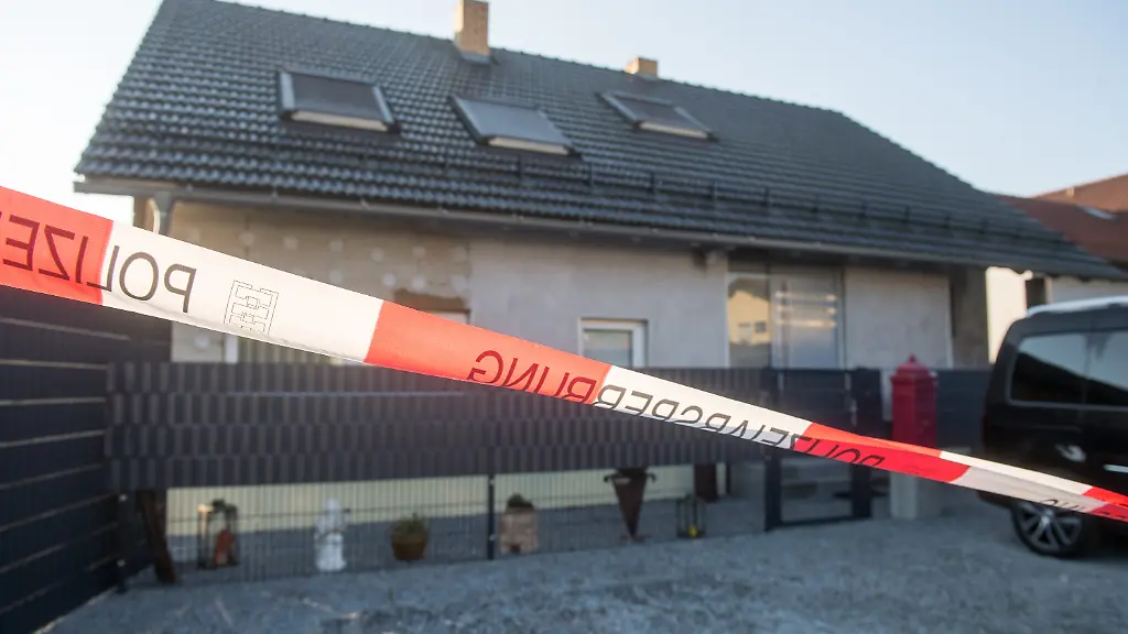 03f86be61e68b0a88c4d4b51d1935105