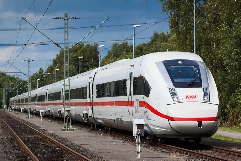 DB116744