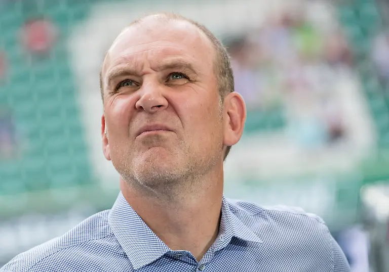 3909f81fad0f6599866f3c2edfd7bb86