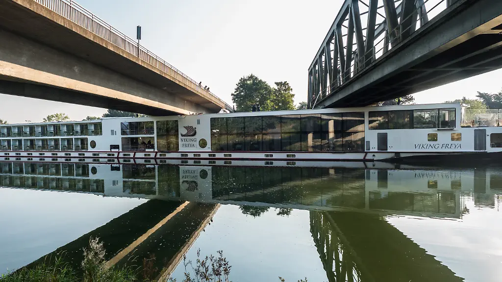 94ad30b2420c9c50a22f2e3a88e98ad8