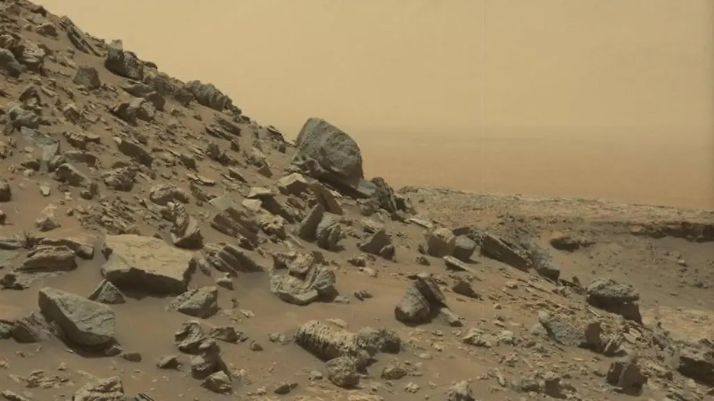 Der-Marsrover-Curiosity-liefert-spektakulaere-Bilder-vom-Roten-Planeten