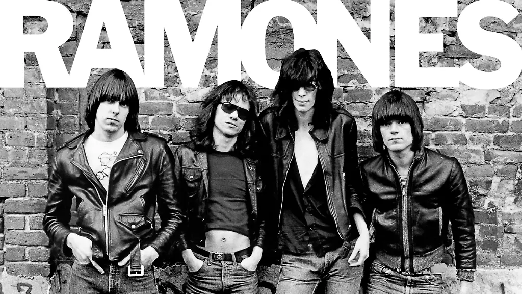 Ramones-40th-anniversary-deluxe-edition-Cover-photocredit-Warner-Music