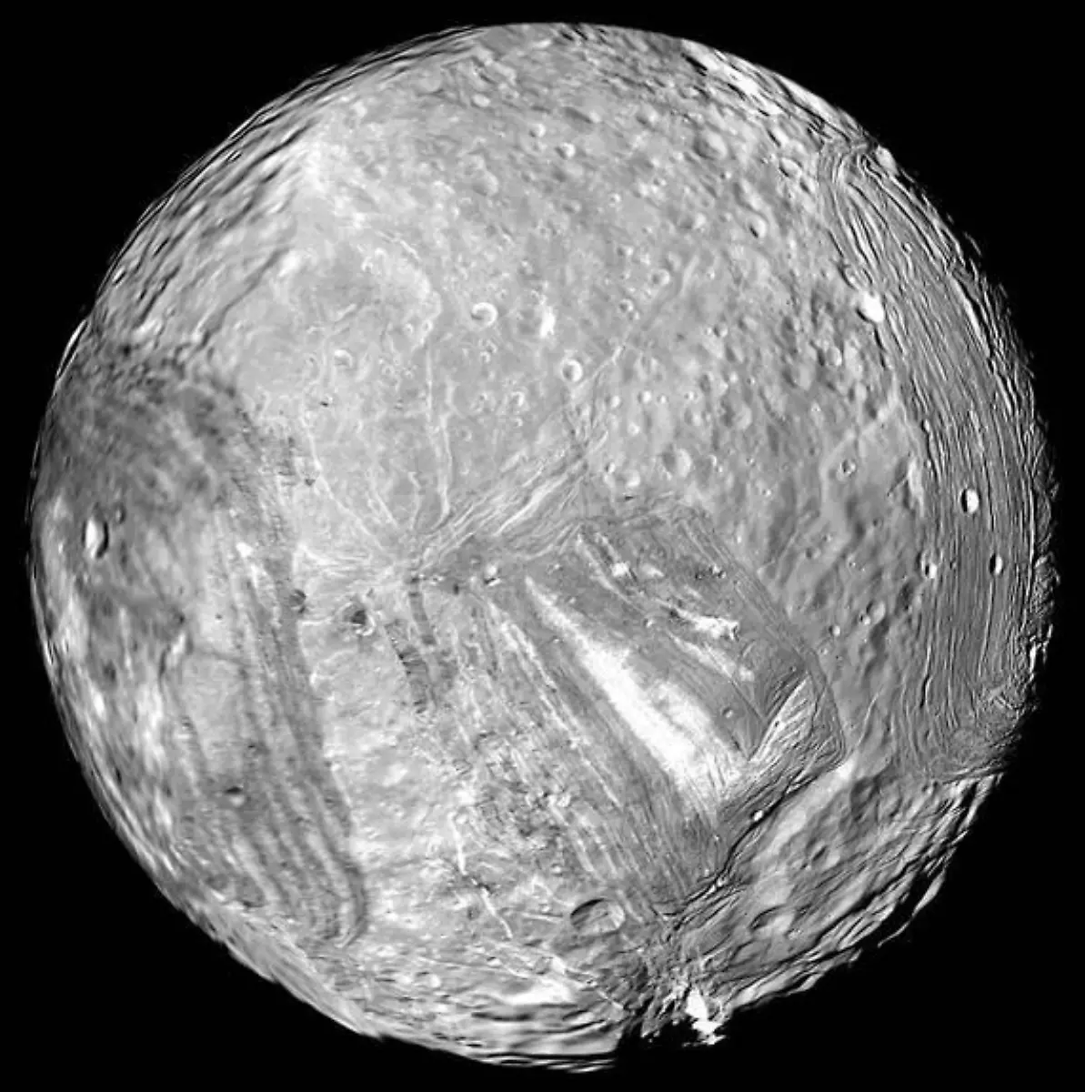 Miranda-Uranus-Nasa-jpl