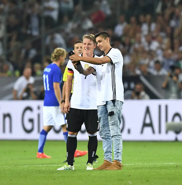 51ea7afd685229a8c769b4db1660b315