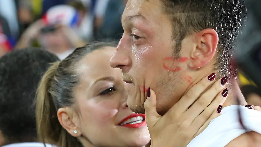 4bba89bf69fe8d40fe1a3f5ca045ab25