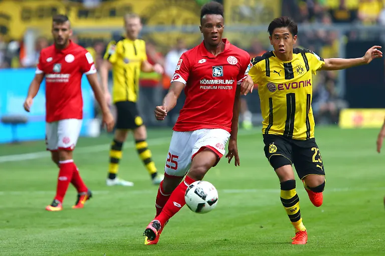 02368101939fa174ea544596ec497306